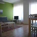 Rezidenca Kalter Durres גולם