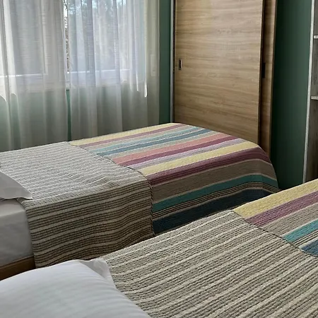Rezidenca Kalter Durres 골렘