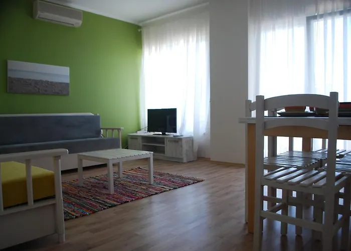 Rezidenca Kalter Durres ゴーレム